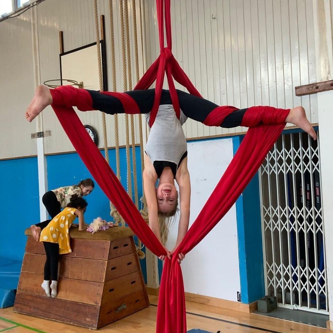 Beginner Aerial — Class at Roundwood Park School