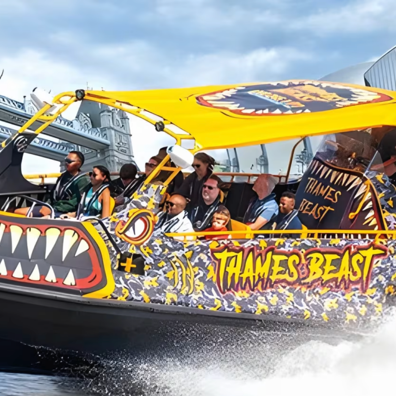 Speedboat 'The Thames Beast' — Event at Tower Millennium Pier