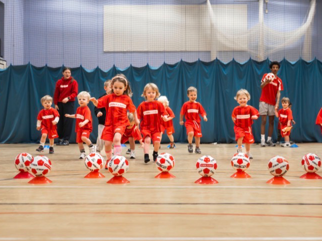 Little Kicks — Class at Wanstead Parish Church