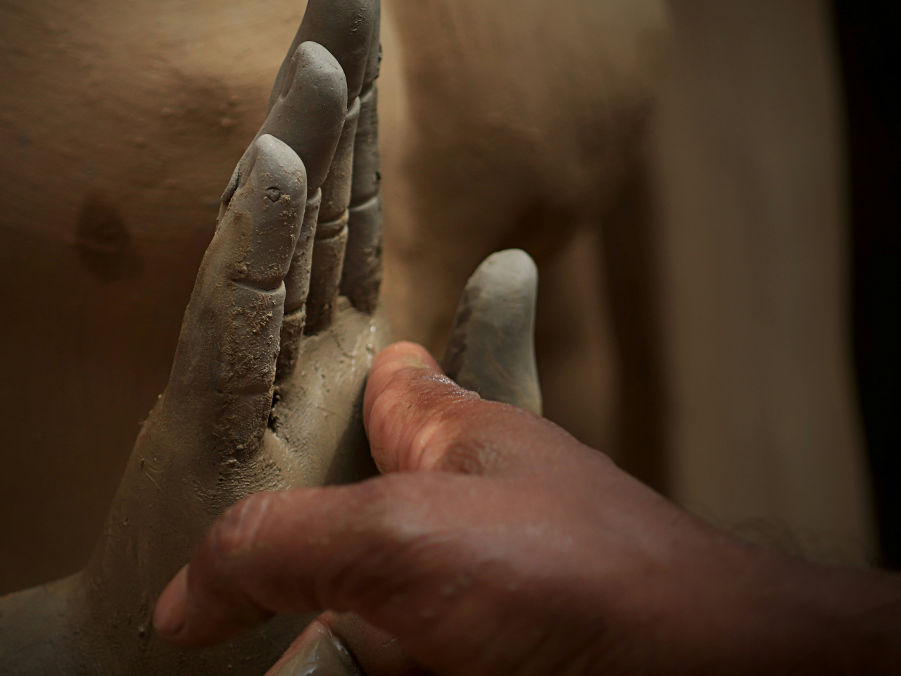 Cast Your Hands Family Class — Workshop at The Conservatoire