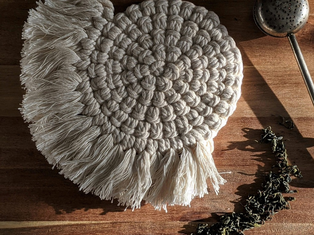 Make a Macramé Plant Holder — Holiday Camp at The Conservatoire