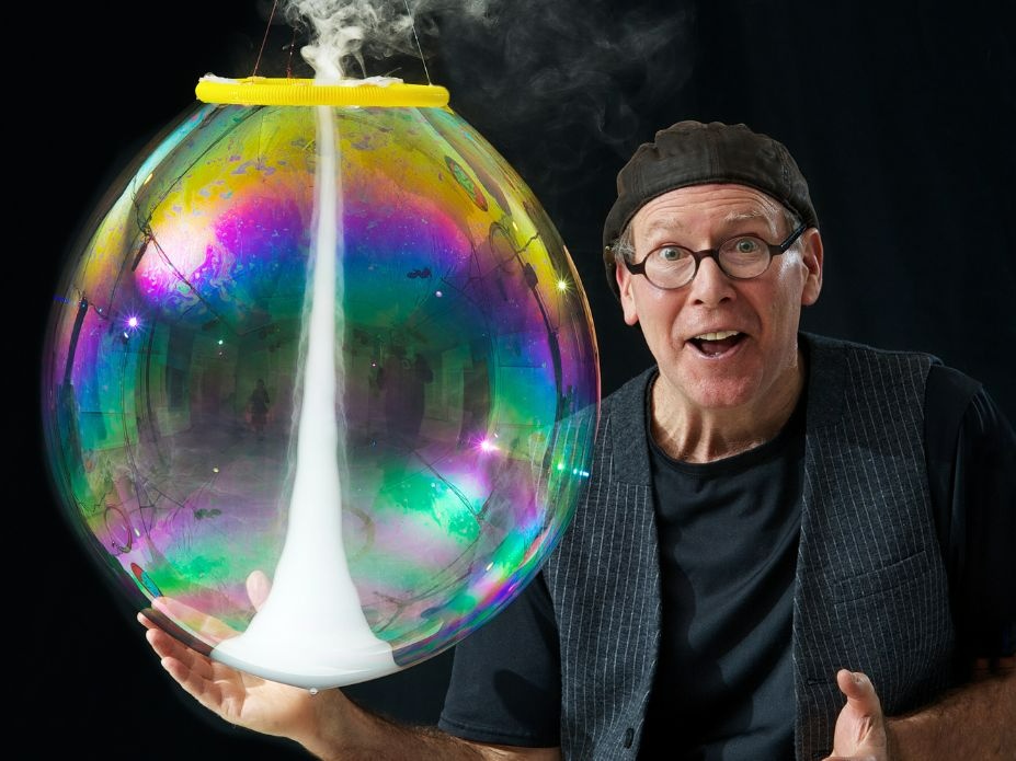 The Amazing Bubble Man — Performance at Arts Depot