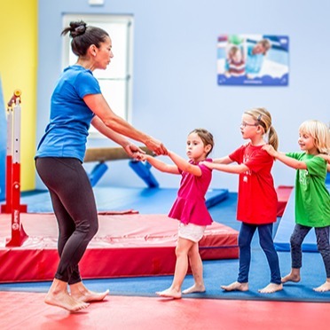 Giggle Worms/Good Friends — Class at The Little Gym Harpenden