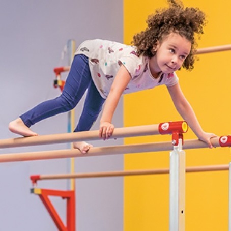 Giggle Worms — Class at The Little Gym Harpenden