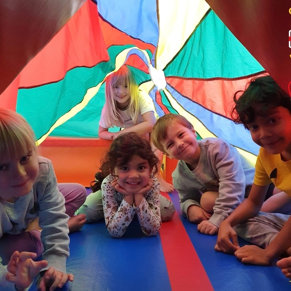 Giggle Worms/Good Friends, Handy Cross — Class at Handy Cross Hub