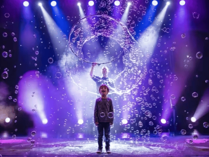  BubbleArt Show: A Dazzling Bubble Show